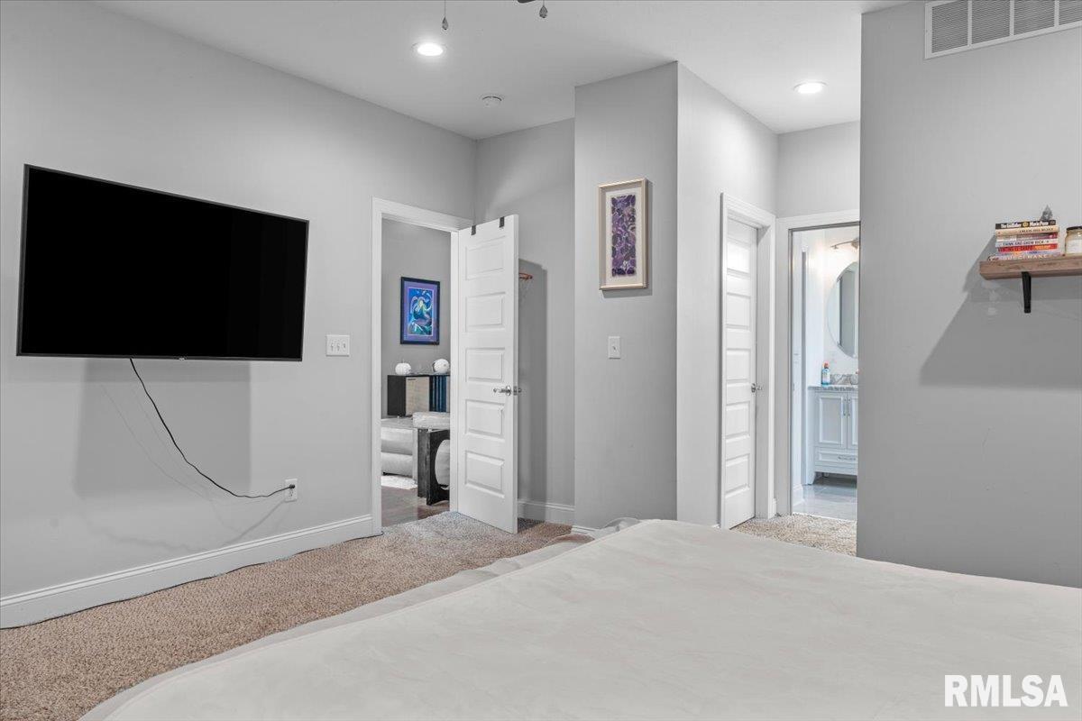 302 Harbor Point Place Springfield, IL 62712 - Photo 22 of 38 Gallery Image 22