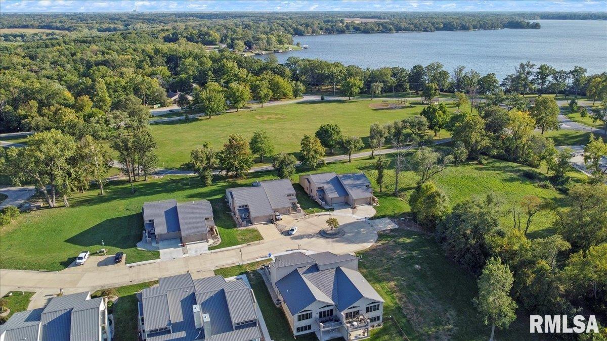302 Harbor Point Place Springfield, IL 62712 - Photo 6 of 38 Gallery Image 6