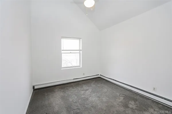 $3,000 | 75 Maxwell Avenue, Unit B, Oyster Bay, NY 11771