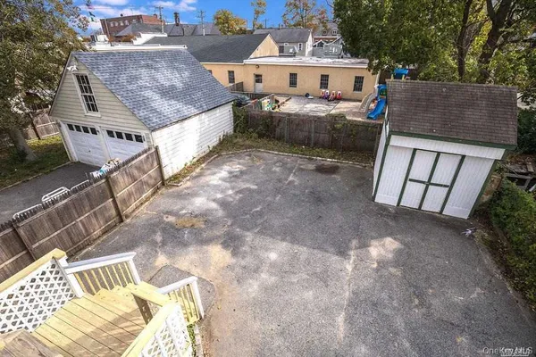 $3,250 | 75 Maxwell Avenue, Unit B, Oyster Bay, NY 11771