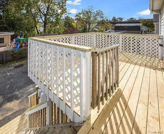 $3,150 | 75 Maxwell Avenue, Unit B, Oyster Bay, NY 11771