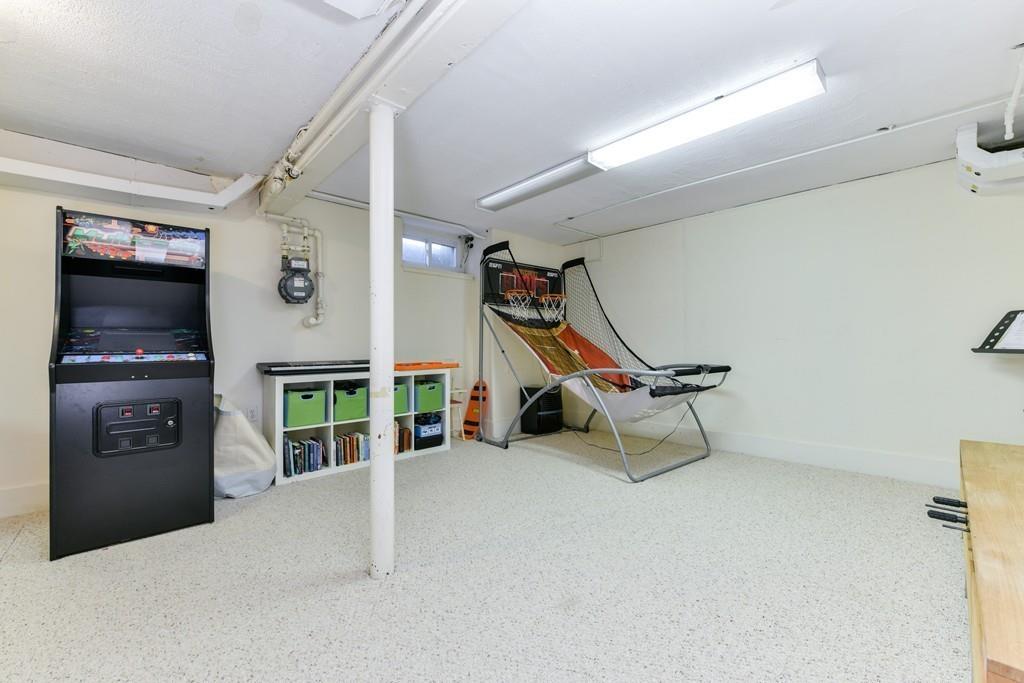 187 Reservoir Road Brookline, MA 02467 - Photo 16 of 22