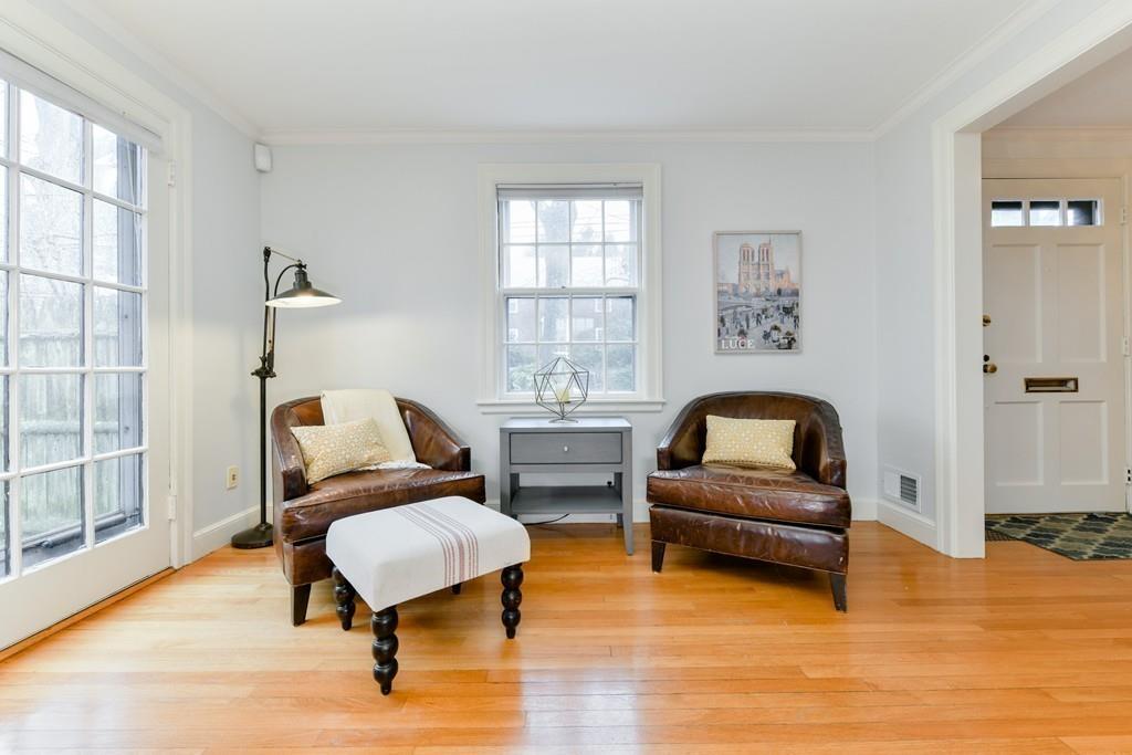 187 Reservoir Road Brookline, MA 02467 - Photo 8 of 22