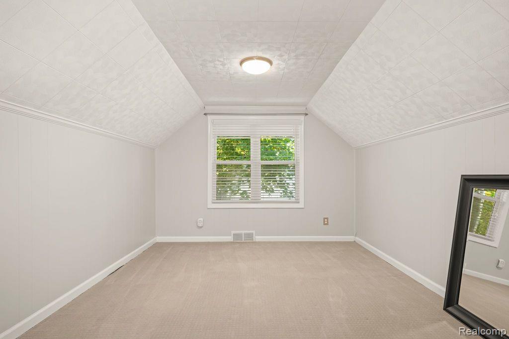 3425 Normandy Road Royal Oak, MI 48073 - Photo 17 of 32 Gallery Image 17