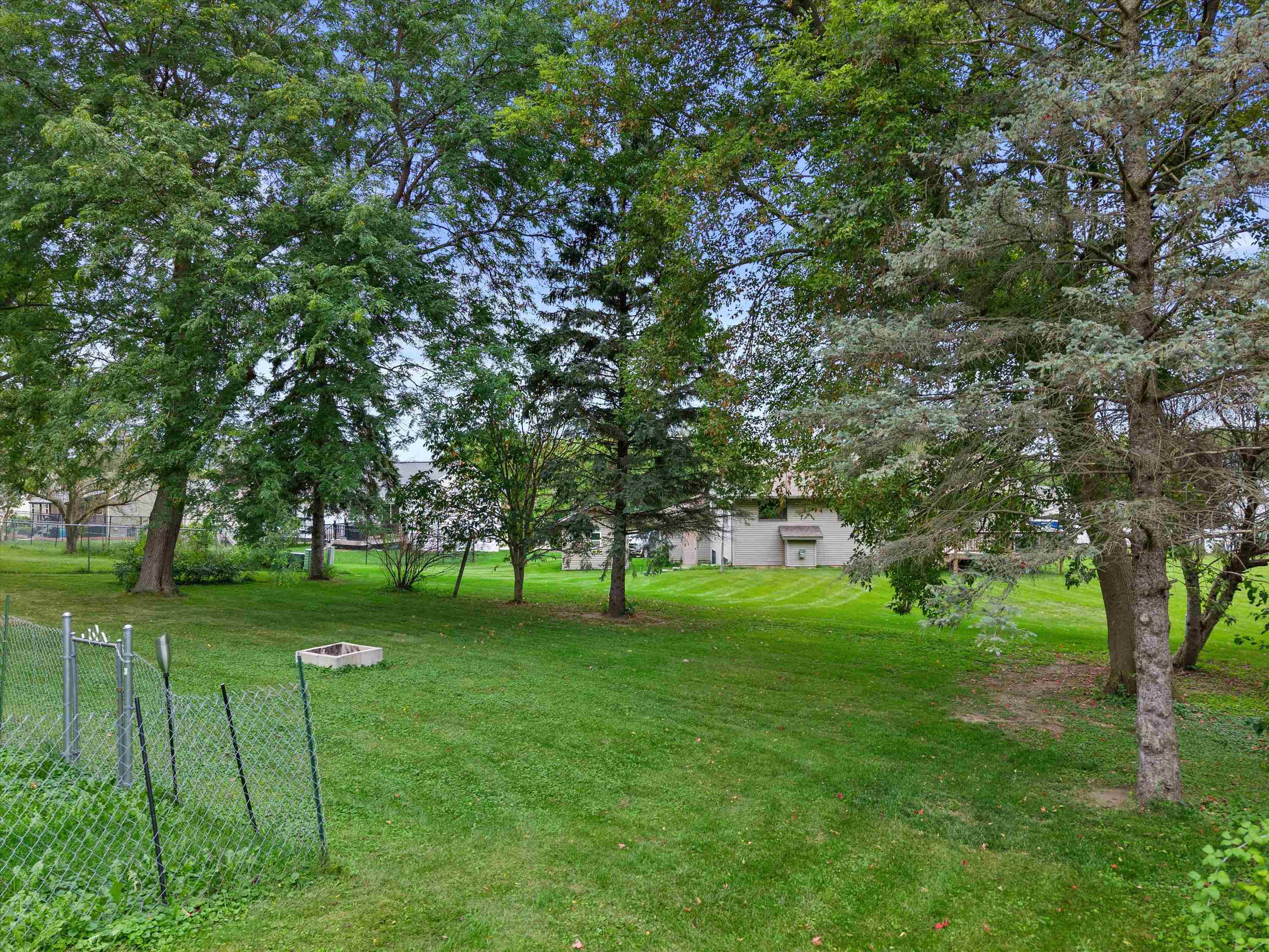 822 K K Reedsburg, WI 53959 - Photo 28 of 34 Gallery Image 28