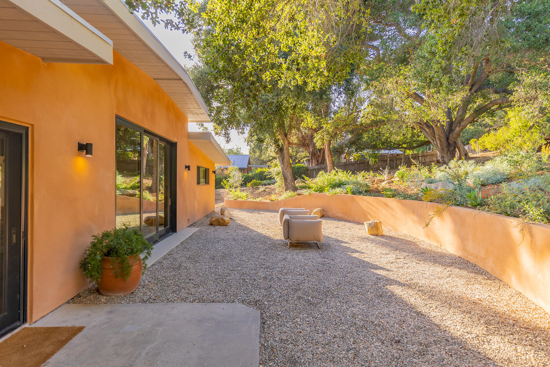 265 East Villanova Road Ojai, CA 93023 - Photo 13 of 43 16 Villanova