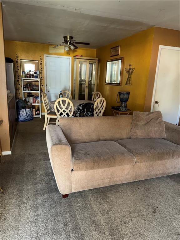 381 Dollar Mill Court Southwest Atlanta, GA 30331 - Photo 2 of 36