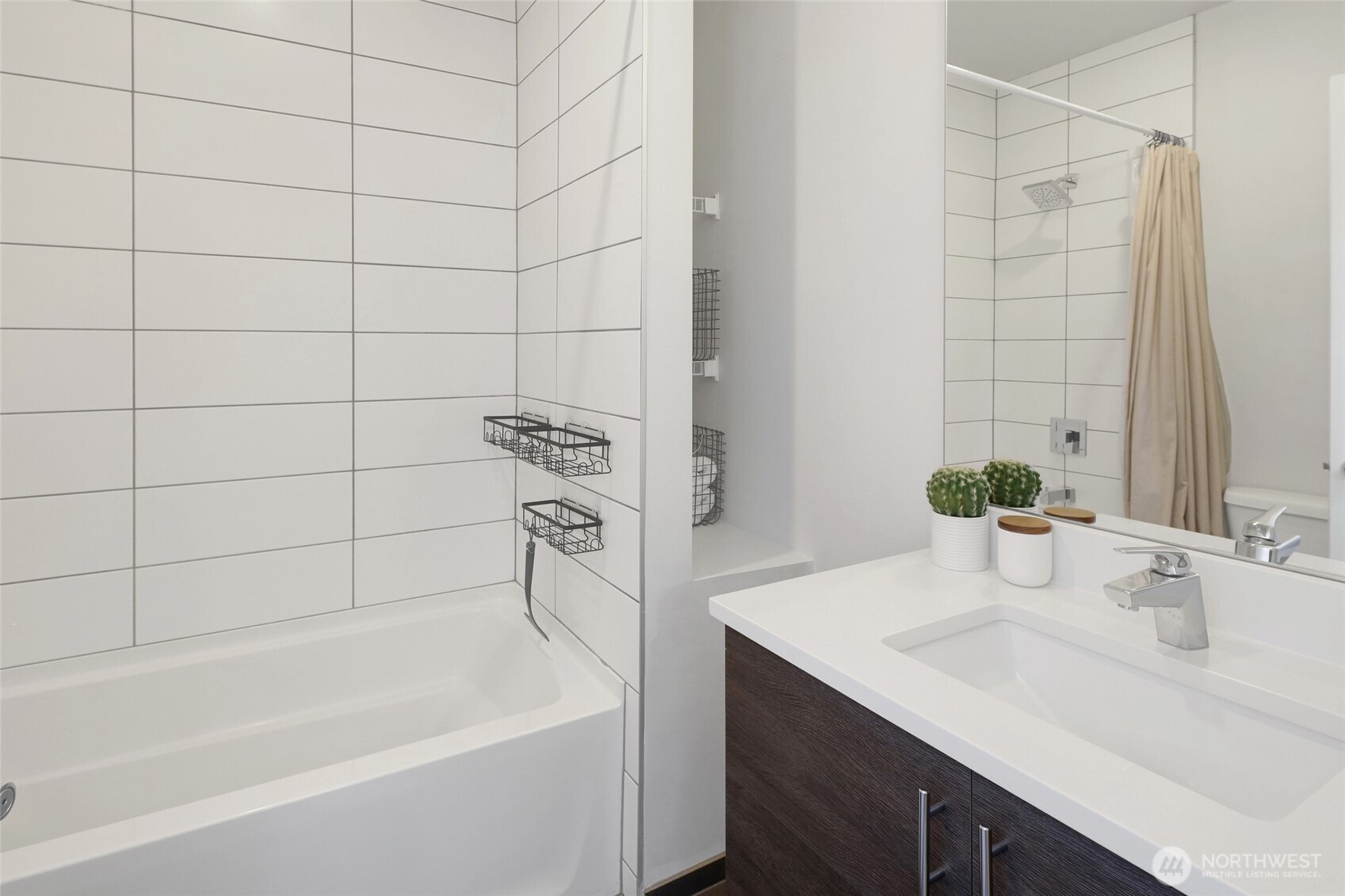 8141 Delridge Way Southwest Seattle, WA 98106 - Photo 24 of 38 Gallery Image 24