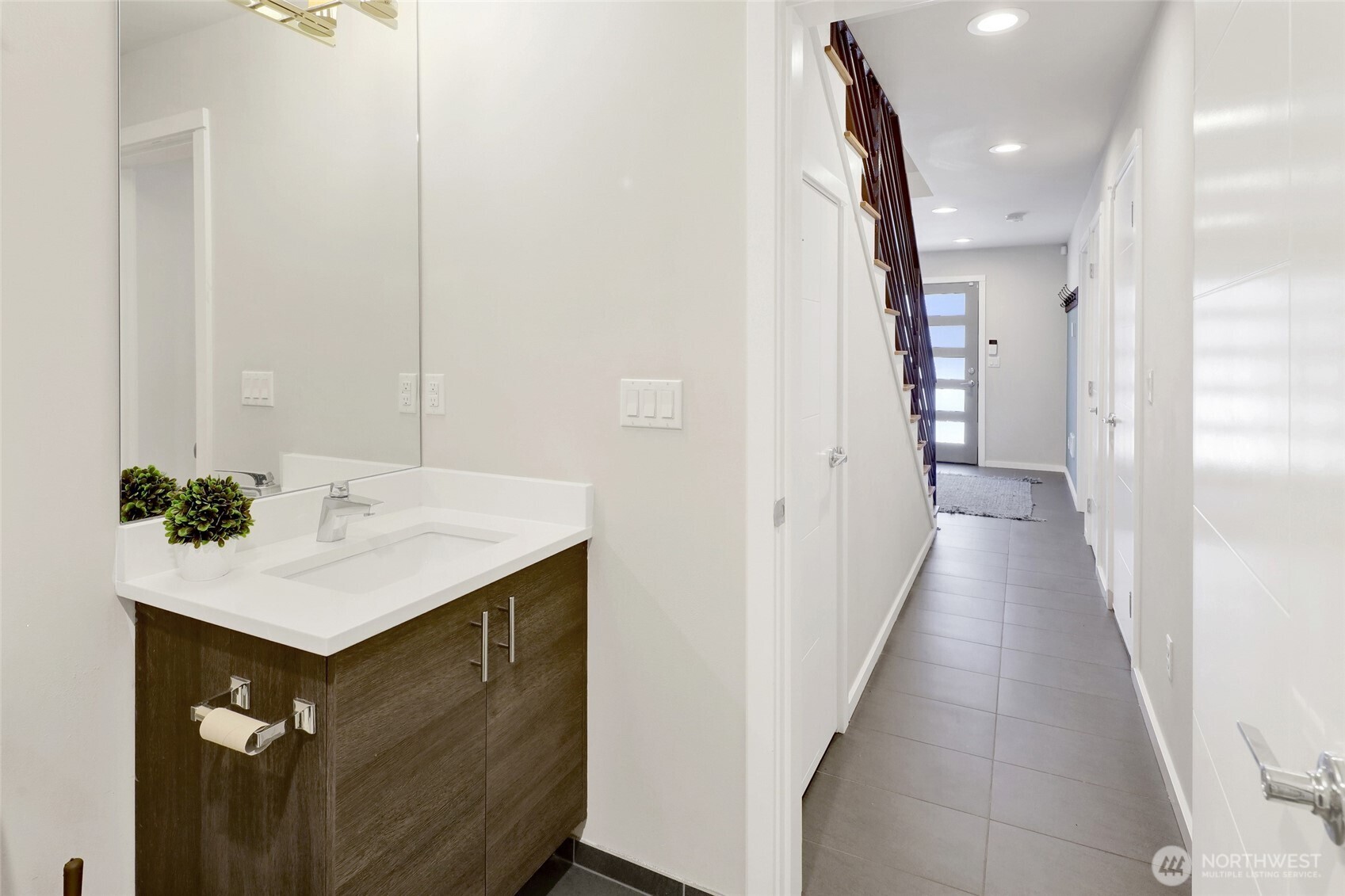 8141 Delridge Way Southwest Seattle, WA 98106 - Photo 30 of 38 Gallery Image 30