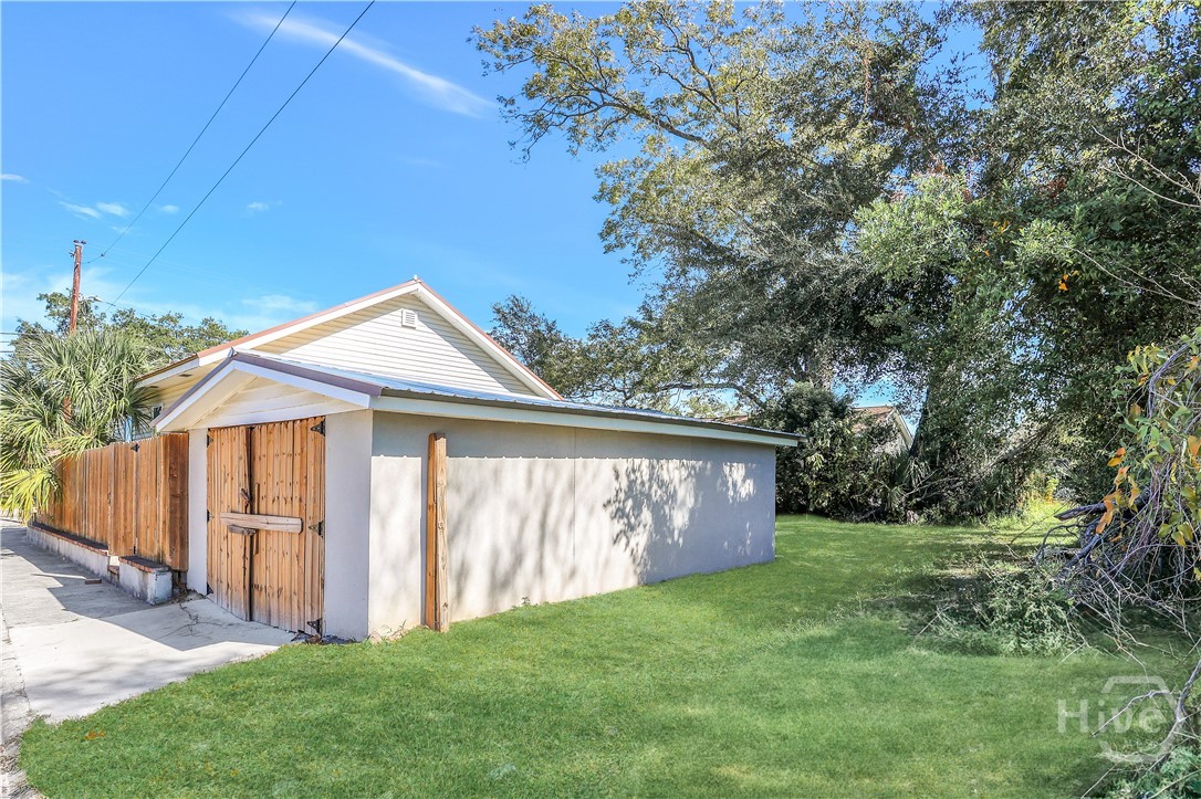 1225 Richards Street Savannah, GA 31415 - Photo 6 of 32