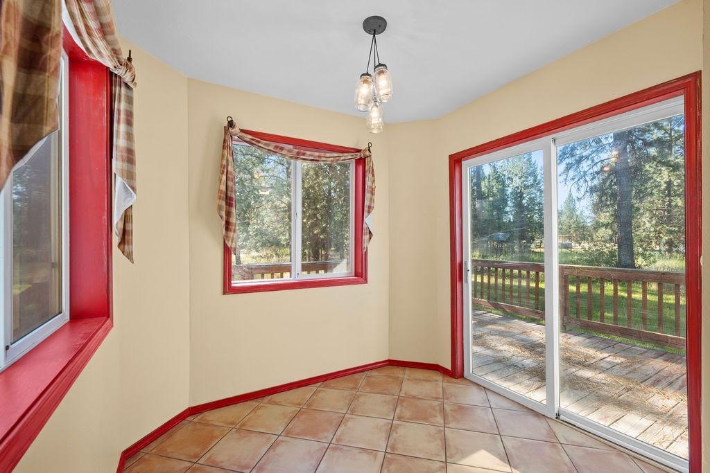 20512 North Yale Road Colbert, WA 99005 - Photo 17 of 35