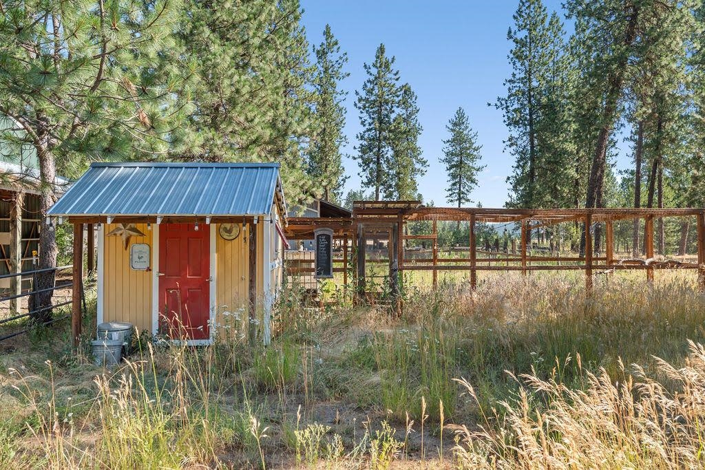 20512 North Yale Road Colbert, WA 99005 - Photo 6 of 35