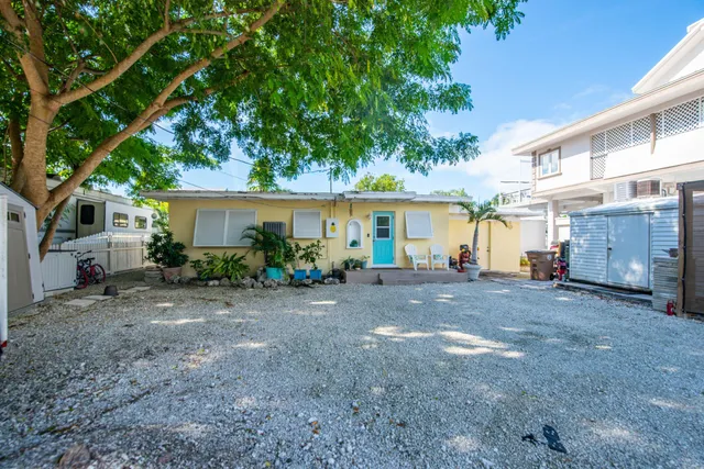 $795,000 | 360 West Shore Drive, Summerland Key, FL 33042