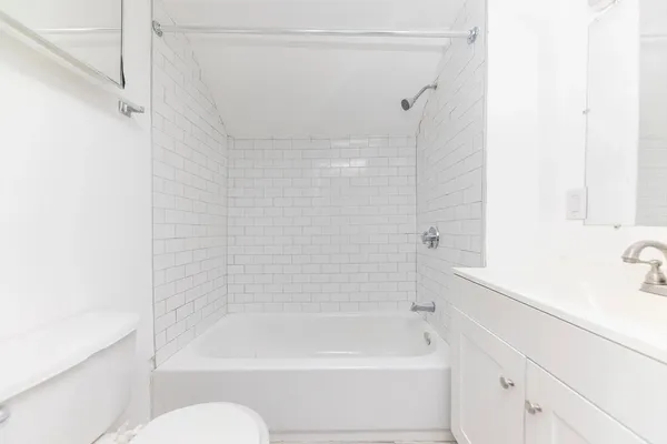 $2,100 | 10 Clinton Street, Unit 5, Taunton, MA 02780