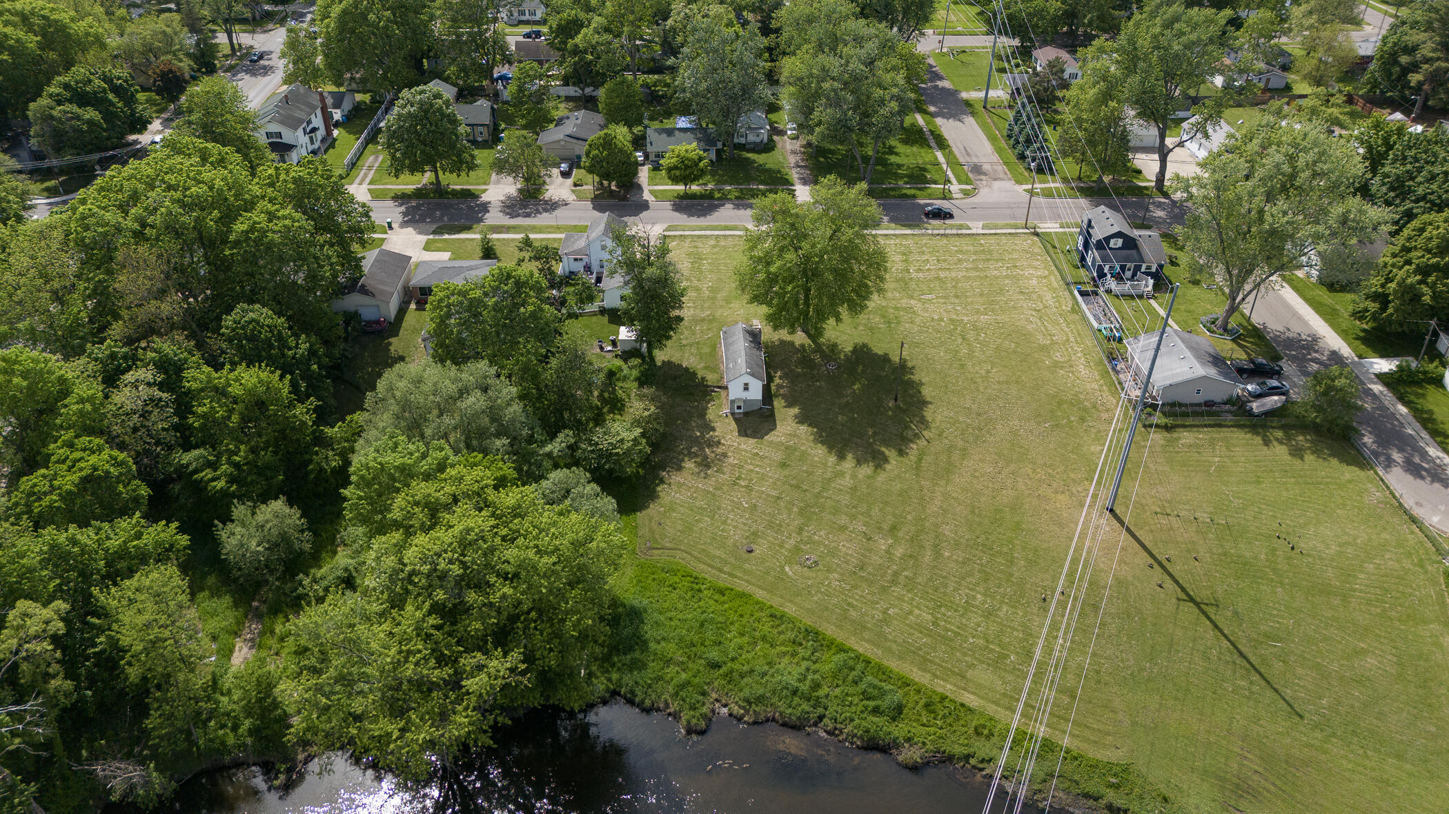 810 South Constantine Street Three Rivers, MI 49093 - Photo 35 of 39 810 Constantine-45
