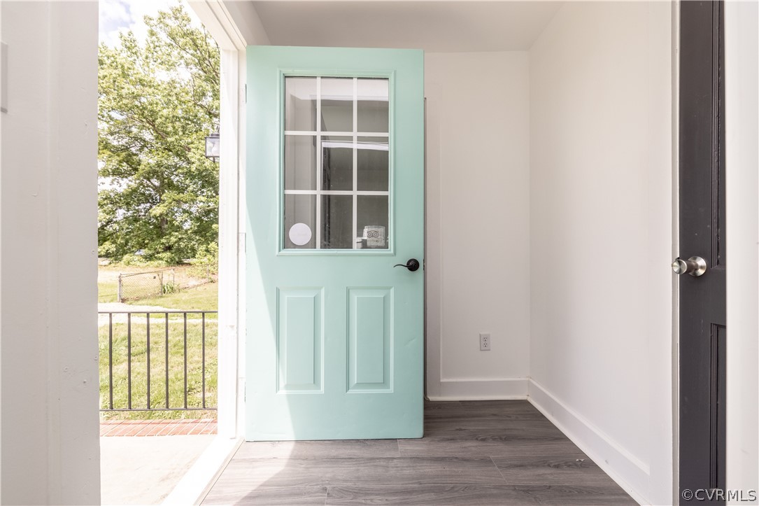 9220 River Road Petersburg, VA 23803 - Photo 4 of 38 Gallery Image 4