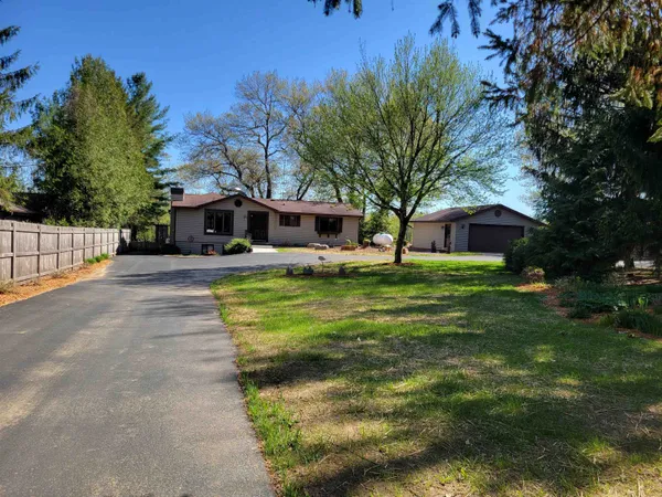 $725,000 | W11027 B County Road, Portage, WI 53901