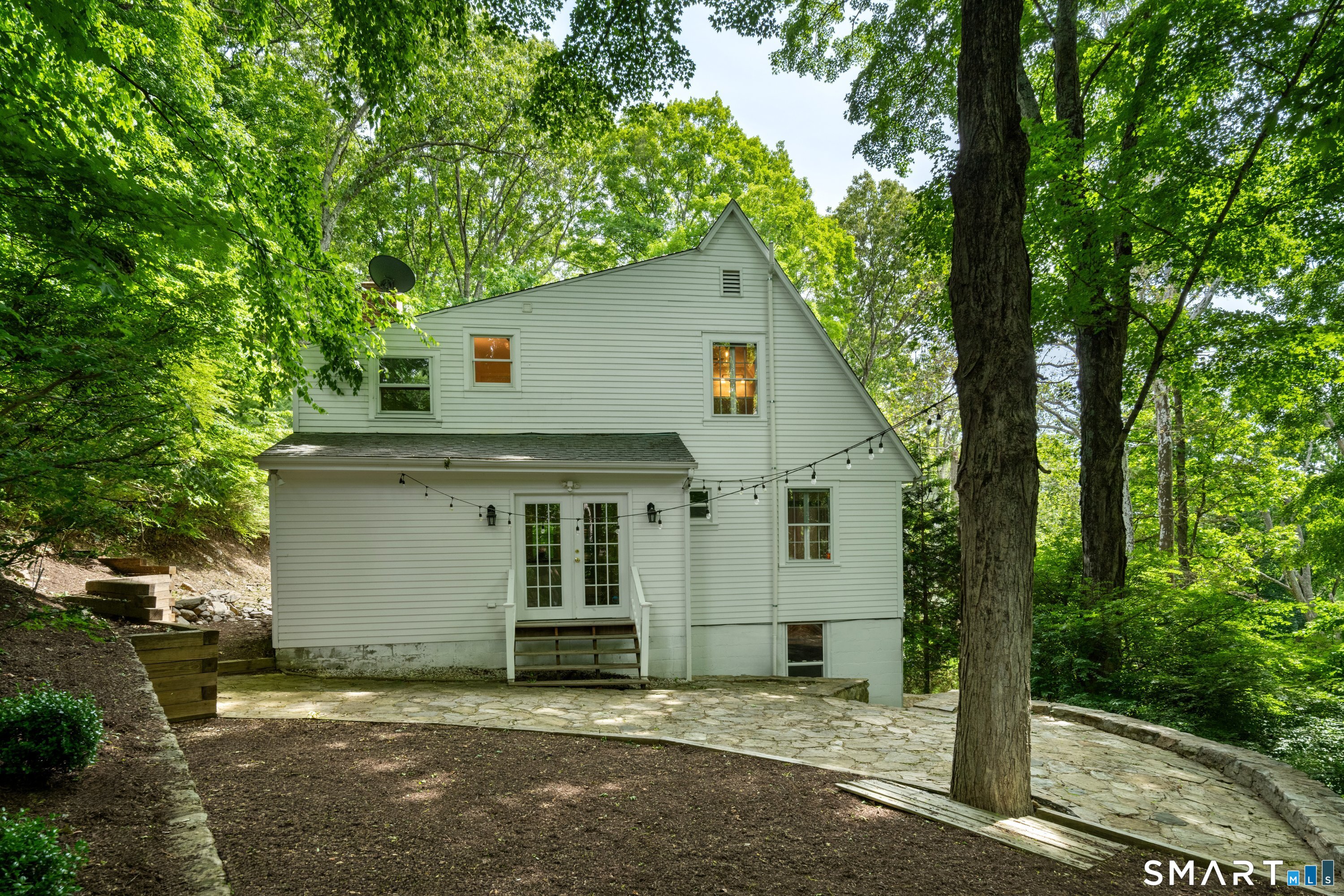 123 Lyons Plain Road Weston, CT 06883 - Photo 34 of 38