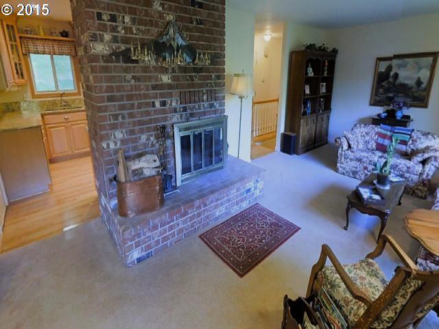 15595 South Maplelane Road Oregon City, OR 97045 - Photo 5 of 15 Gallery Image 5
