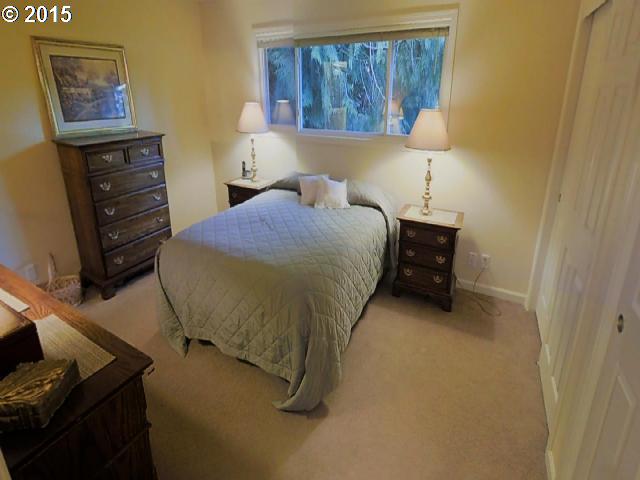 15595 South Maplelane Road Oregon City, OR 97045 - Photo 8 of 15 Gallery Image 8