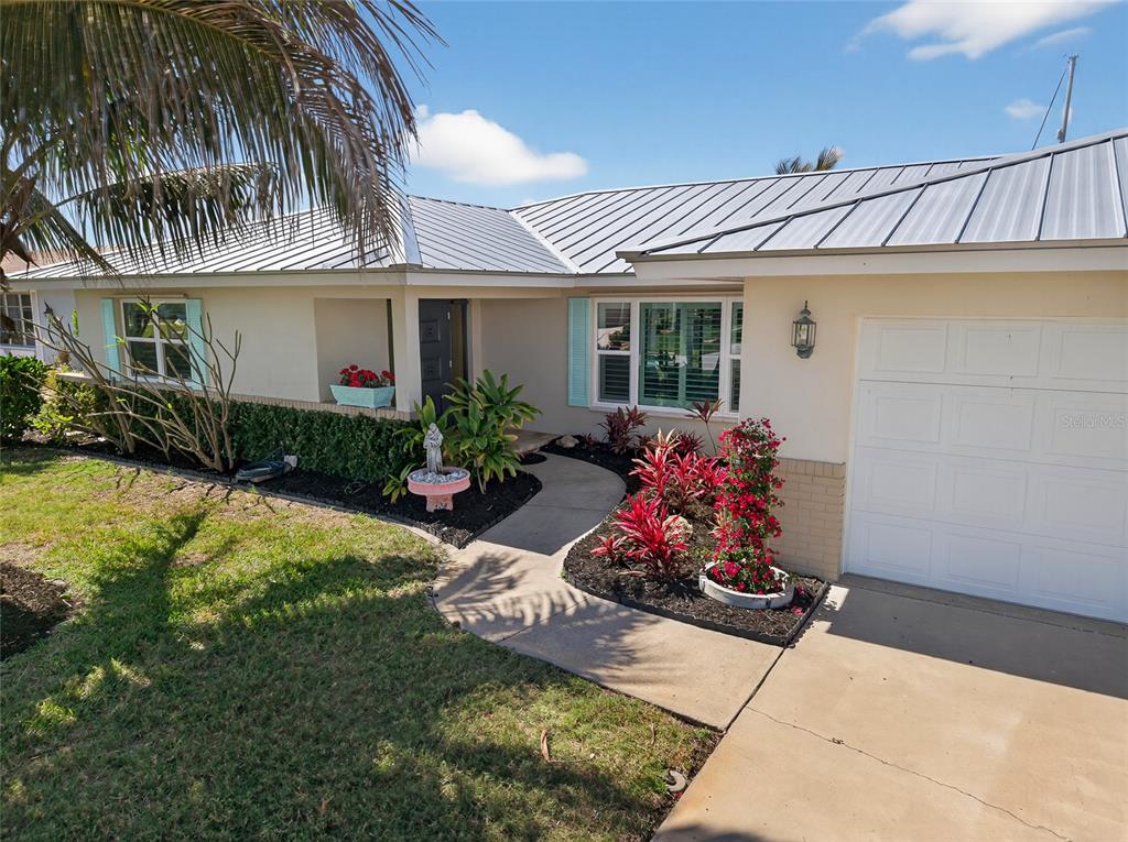 2448 Rosa Lane Punta Gorda, FL 33950 - Photo 5 of 50