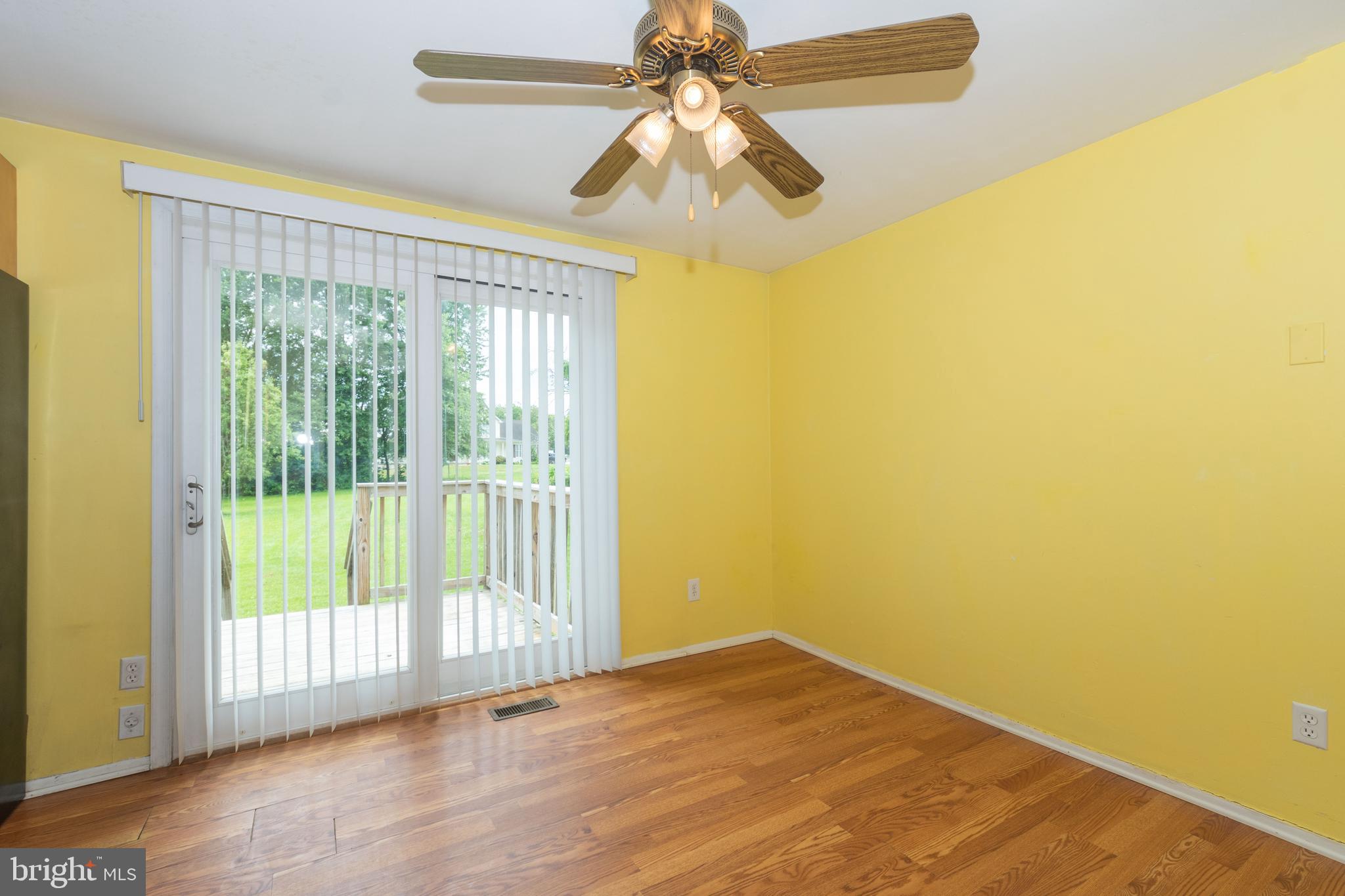 56 Johnstown Road Elkton, MD 21921 - Photo 7 of 25 Eat in Kitchen/Dining Area with Sliders to deck