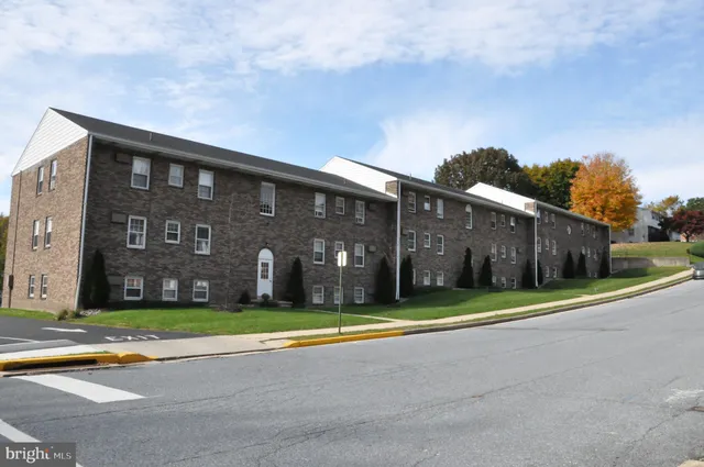 $1,450 | 23 Orchard Hills Drive, Unit E, Boyertown, PA 19512