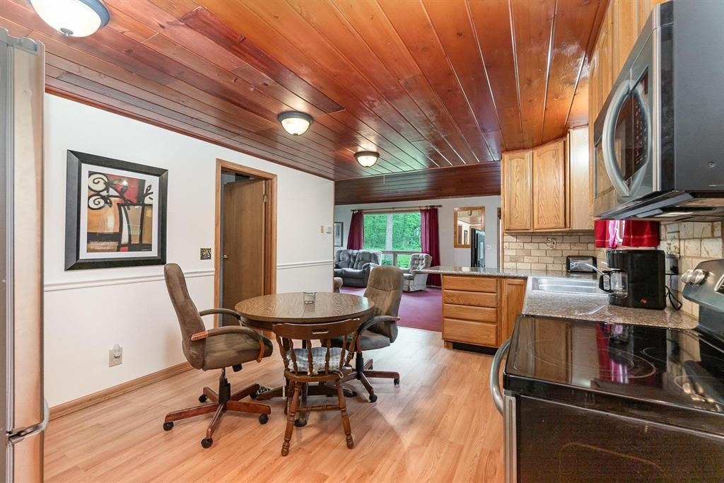 10515 Billman Road Roscommon, MI 48653 - Photo 11 of 35 Gallery Image 11