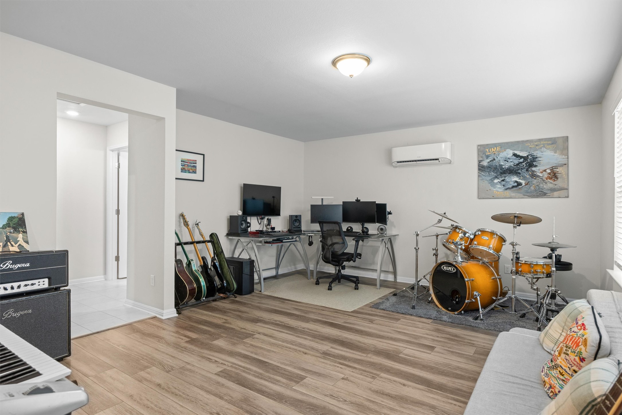 313 Toddy Way Leander, TX 78641 - Photo 33 of 40 a view of a livingroom with workspace and a couch
