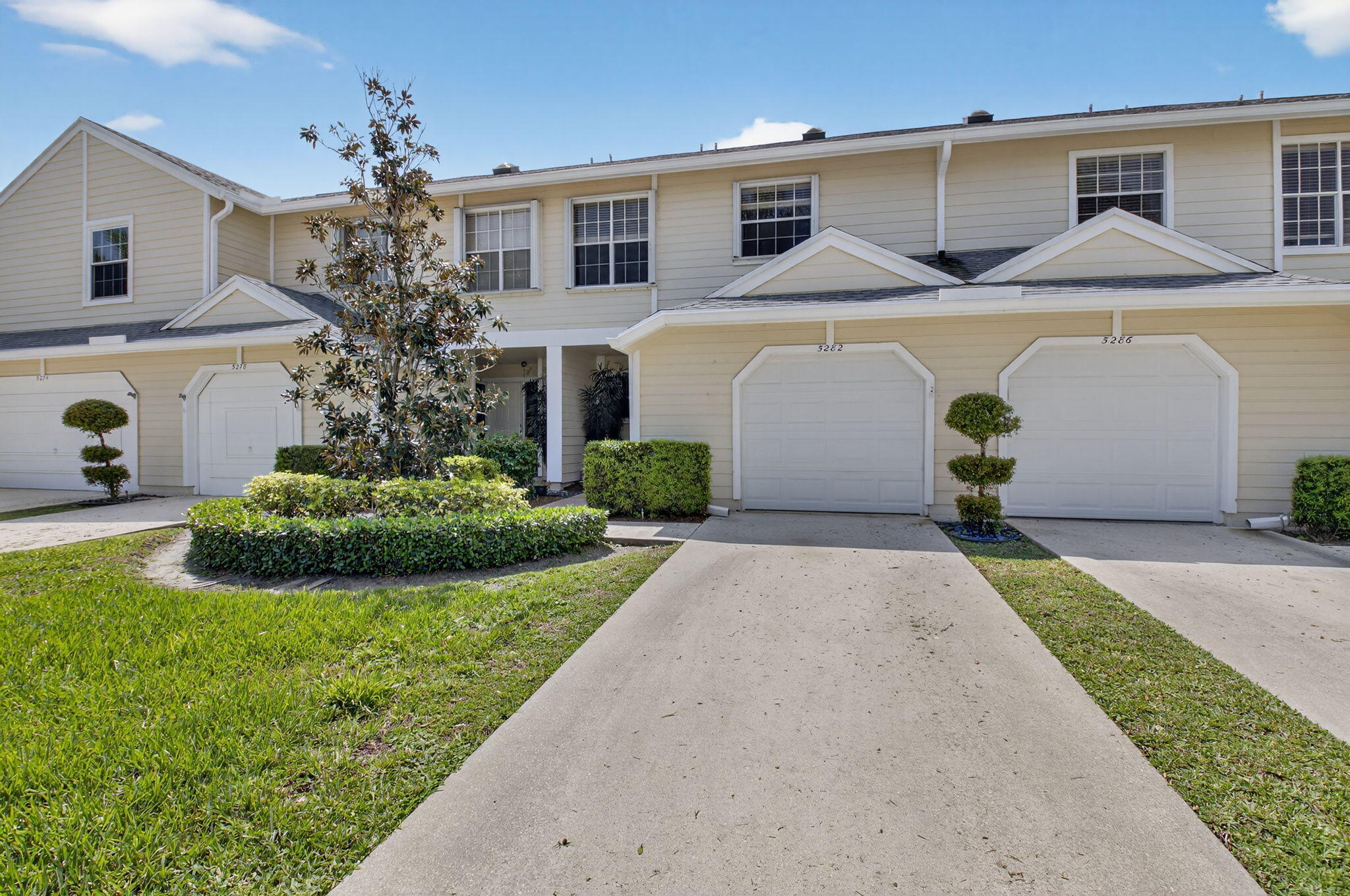 5282 Sapphire Valley Boca Raton, FL 33431 - Photo 3 of 38 2-web-or-mls-DSC_8710