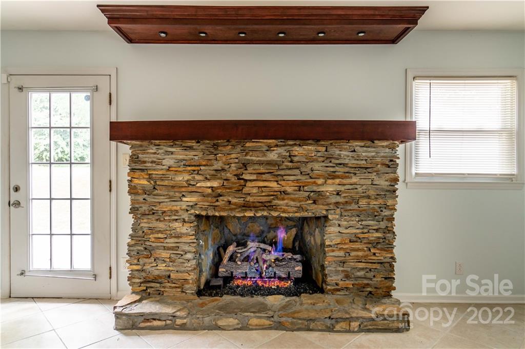 3301 Valley Grove Road Charlotte, NC 28227 - Photo 12 of 32 Gallery Image 12