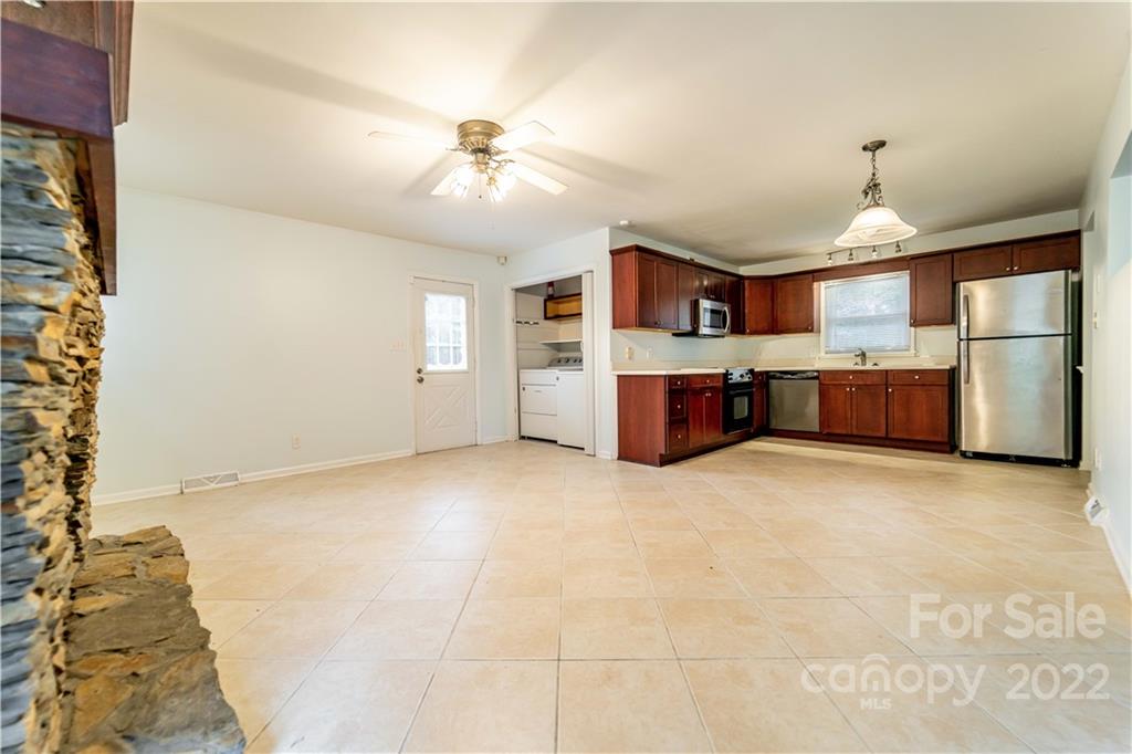 3301 Valley Grove Road Charlotte, NC 28227 - Photo 14 of 32 Gallery Image 14