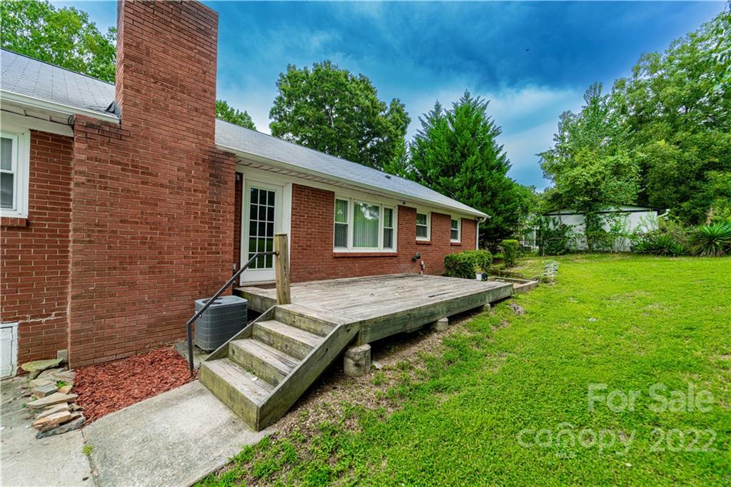 3301 Valley Grove Road Charlotte, NC 28227 - Photo 6 of 32 Gallery Image 6