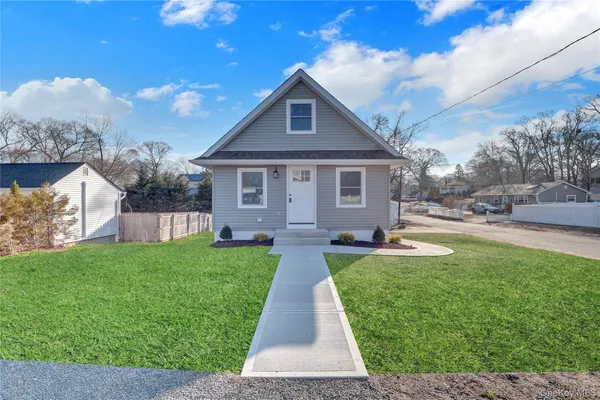 $3,500 | 37 Gould Road, Centereach, NY 11720