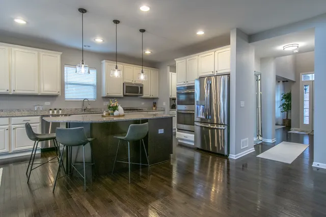 $5,250 | 367 Bloomfield Circle East, Oswego, IL 60543