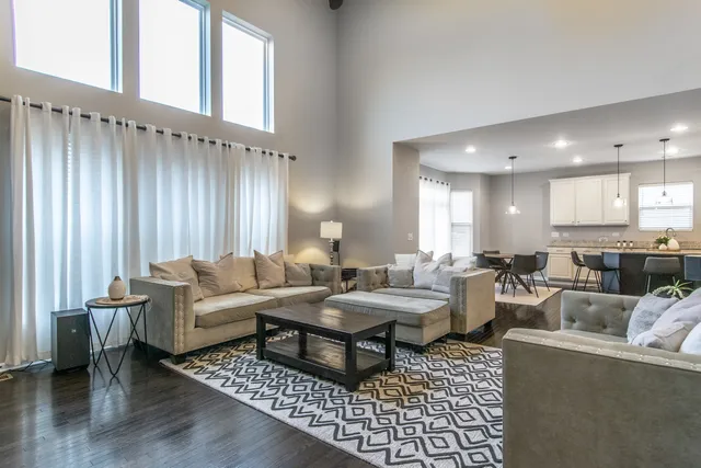 $5,250 | 367 Bloomfield Circle East, Oswego, IL 60543