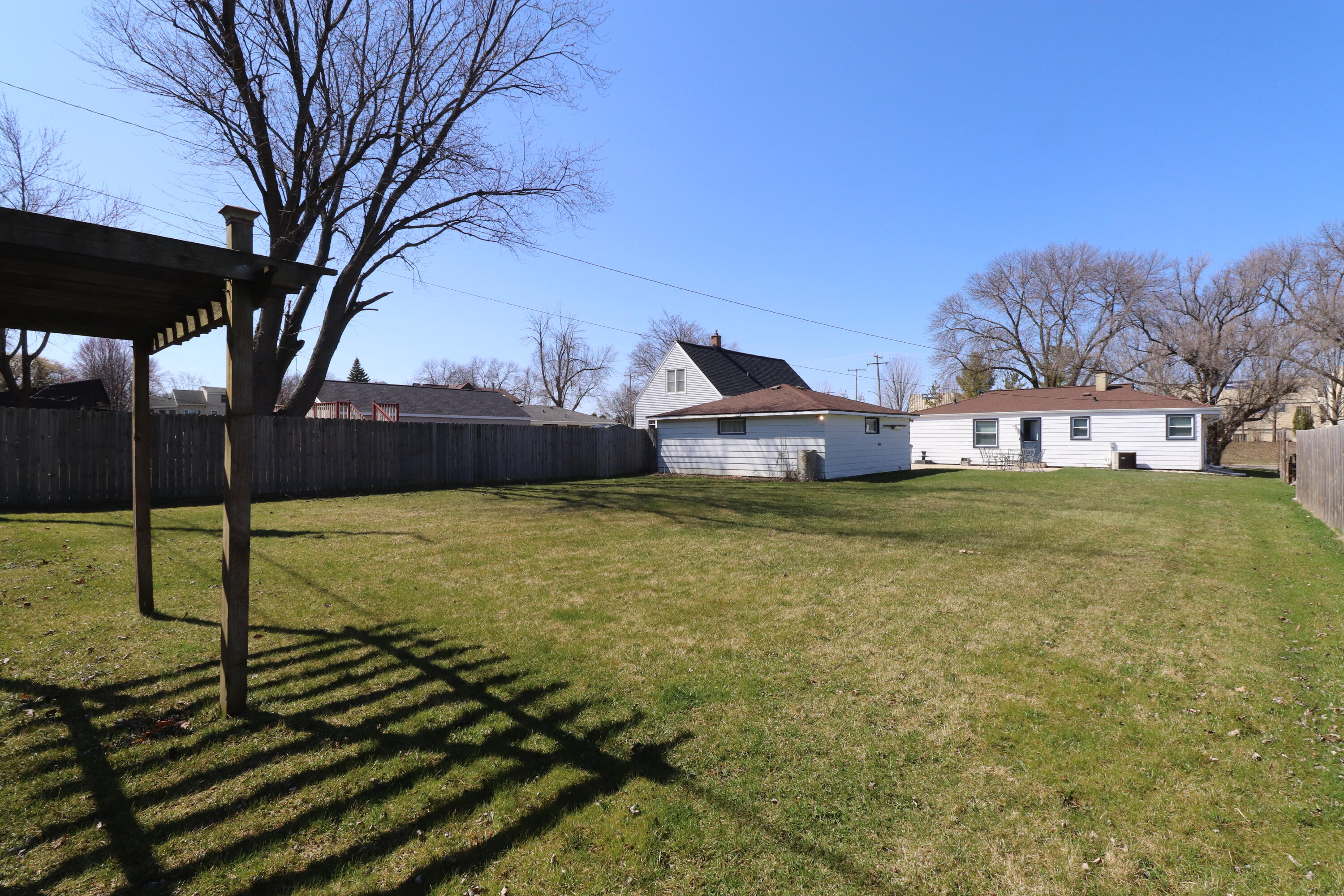 5228 South 9th Street Milwaukee, WI 53221 - Photo 22 of 23 IMG_8546