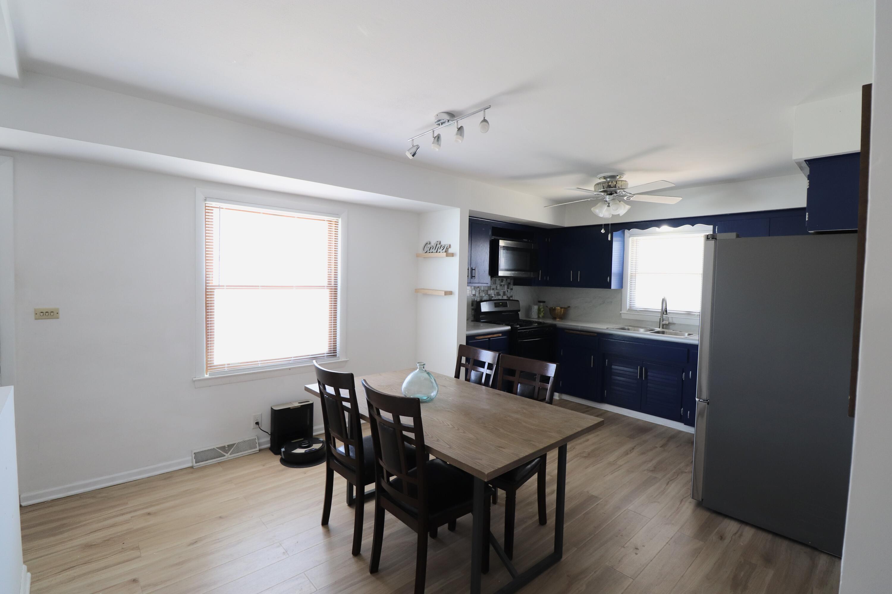 5228 South 9th Street Milwaukee, WI 53221 - Photo 9 of 23 IMG_8628