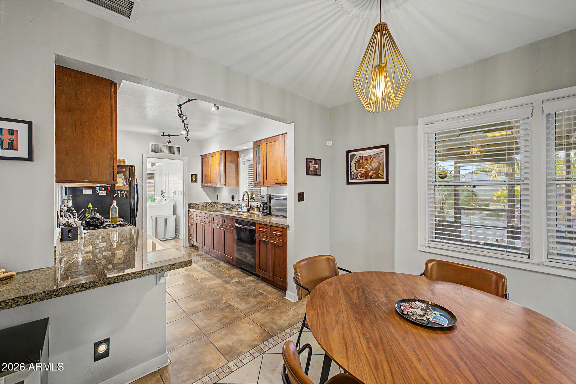 1440 East Flower Street Phoenix, AZ 85014 - Photo 20 of 47 21 - Flower
