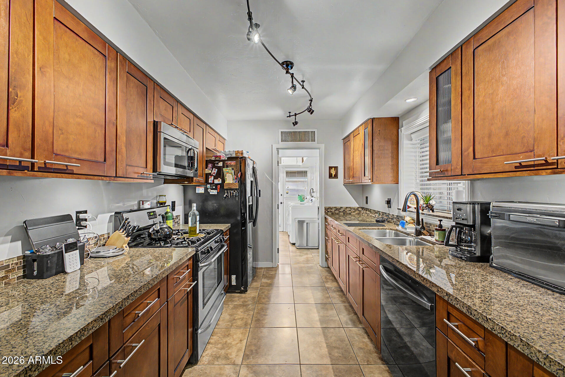 1440 East Flower Street Phoenix, AZ 85014 - Photo 21 of 47 22 - Flower