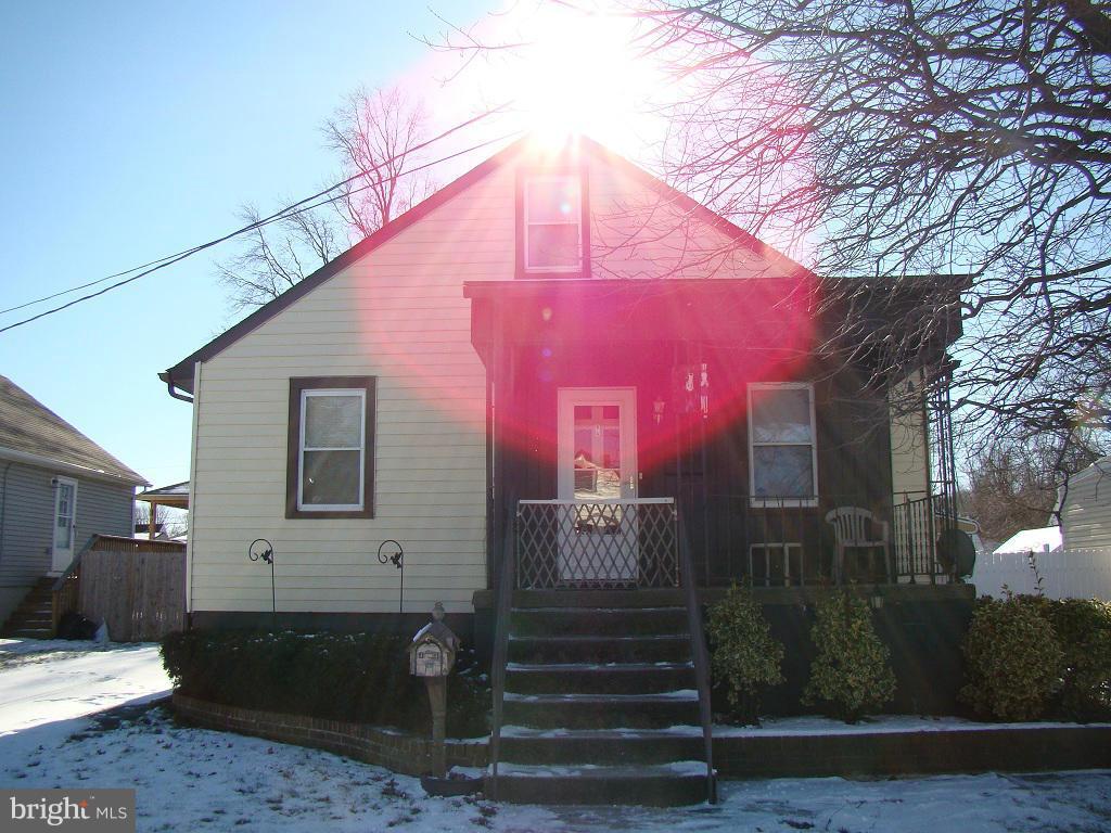 937 Woodlynn Road Baltimore, MD 21221 - Photo 14 of 14 Exterior (Front)