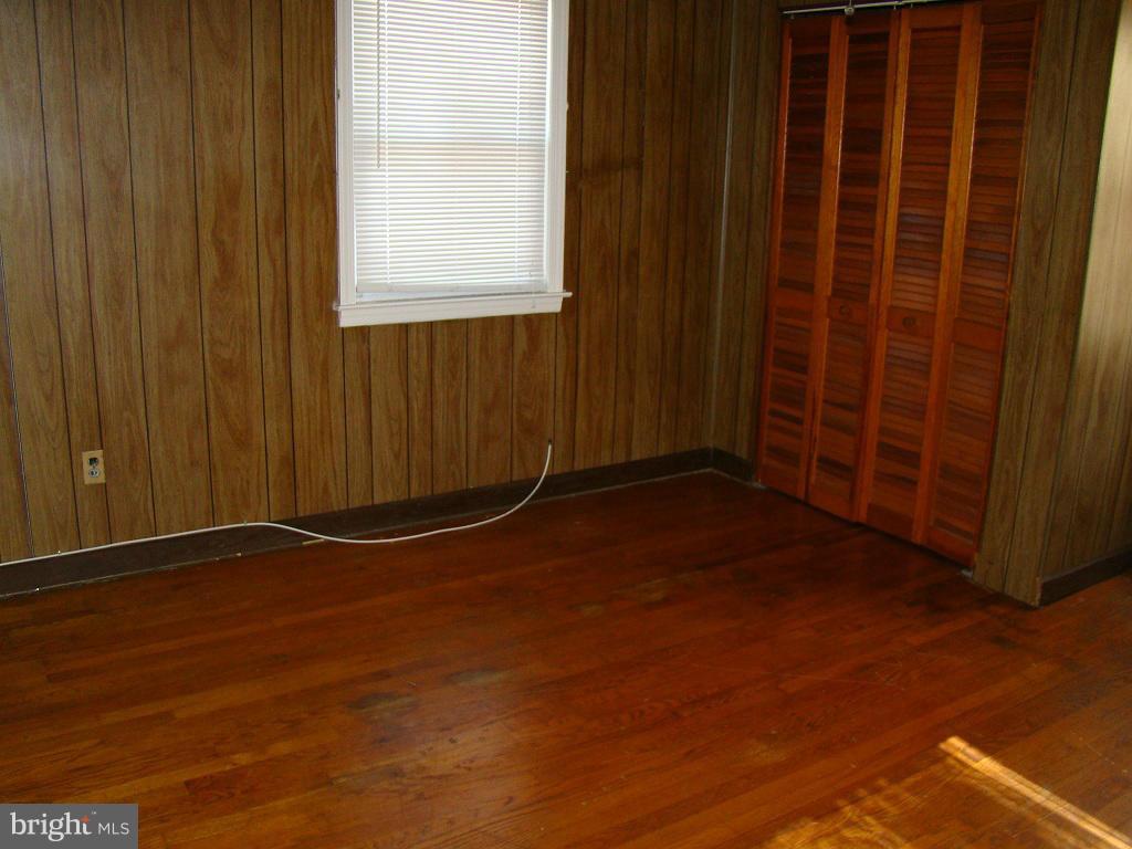 937 Woodlynn Road Baltimore, MD 21221 - Photo 8 of 14 Bedroom