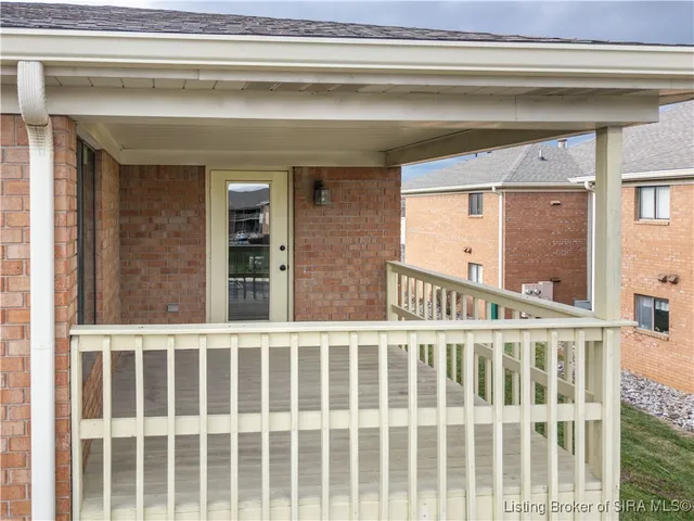 $196,500 | 1710 Williamsburg Drive, Unit 63, Jeffersonville, IN 47130