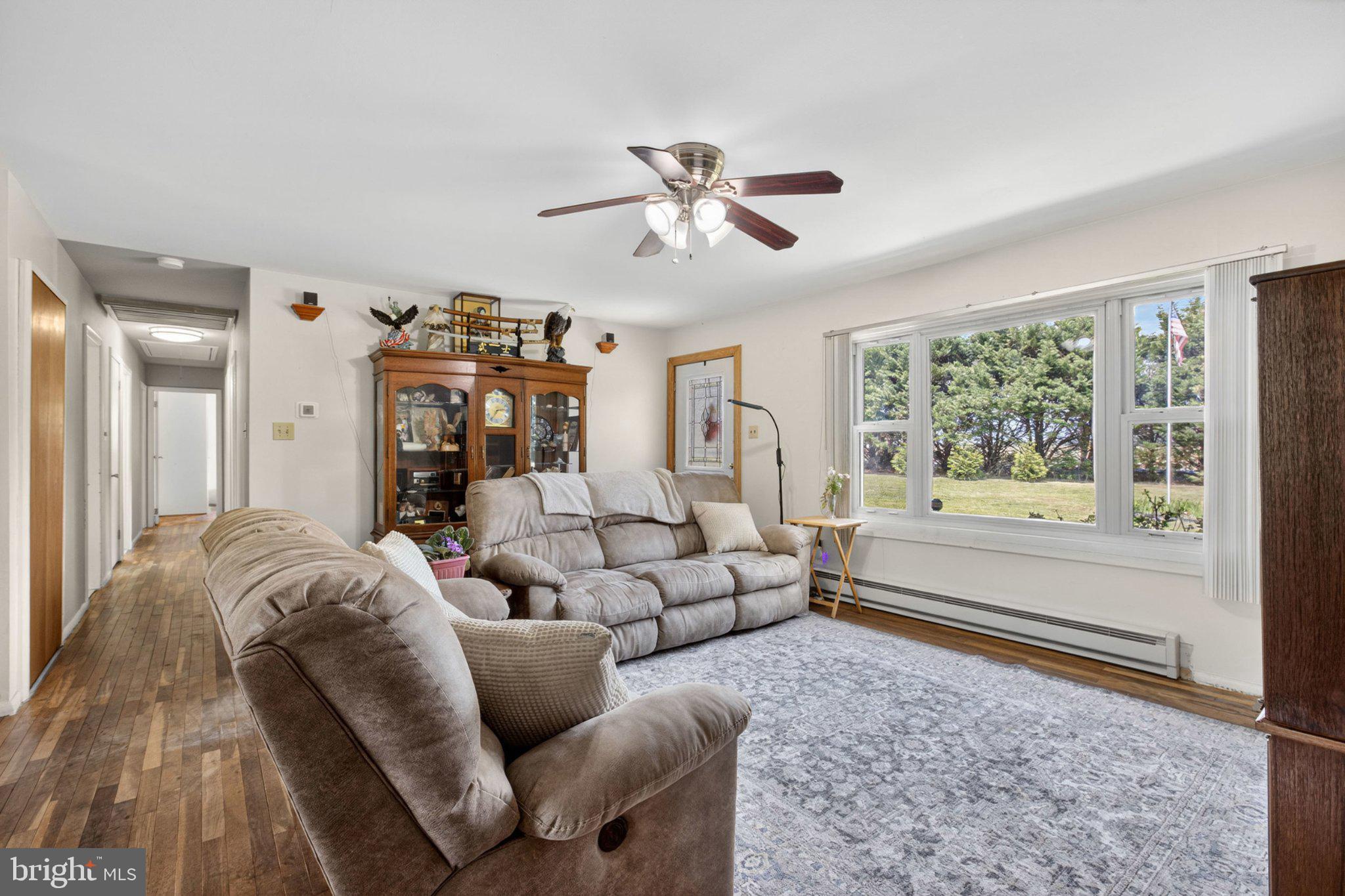 310 Dogtown Road Townsend, DE 19734 - Photo 7 of 43 Bright and inviting living space.