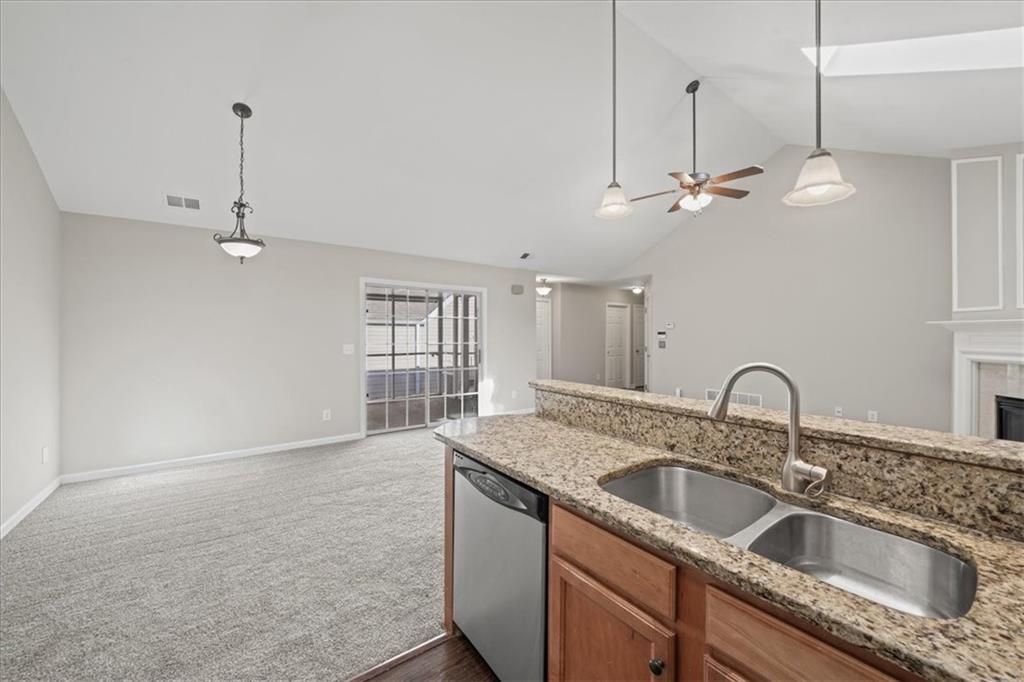 2715 Gateview Court Cumming, GA 30040 - Photo 9 of 31