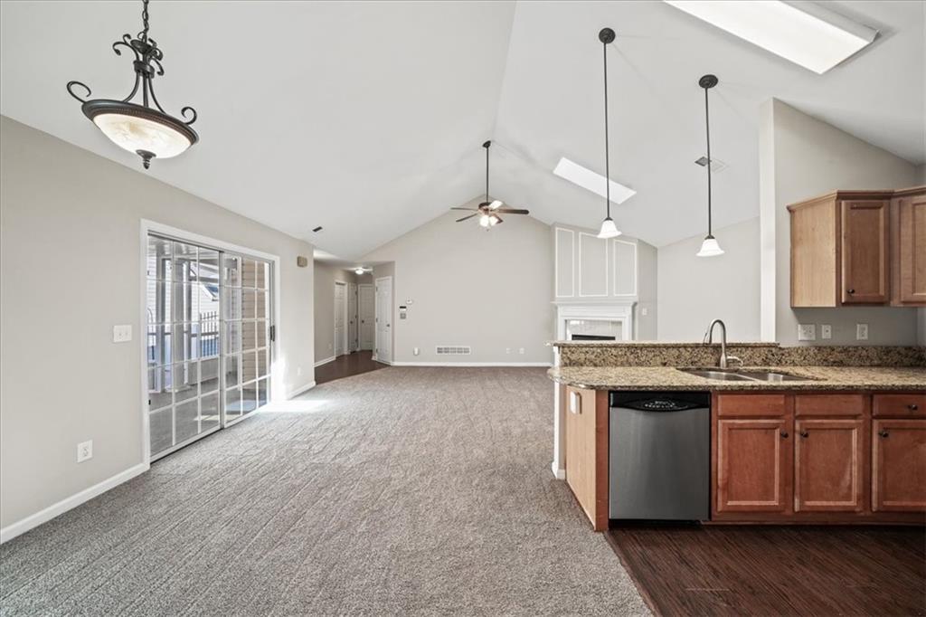 2715 Gateview Court Cumming, GA 30040 - Photo 10 of 31