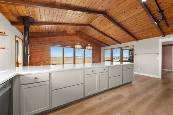 $724,900 | 1112 East Jennings Road, Spangle, WA 99031