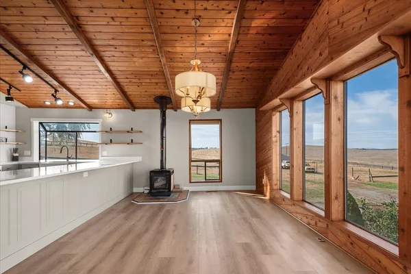 $724,900 | 1112 East Jennings Road, Spangle, WA 99031