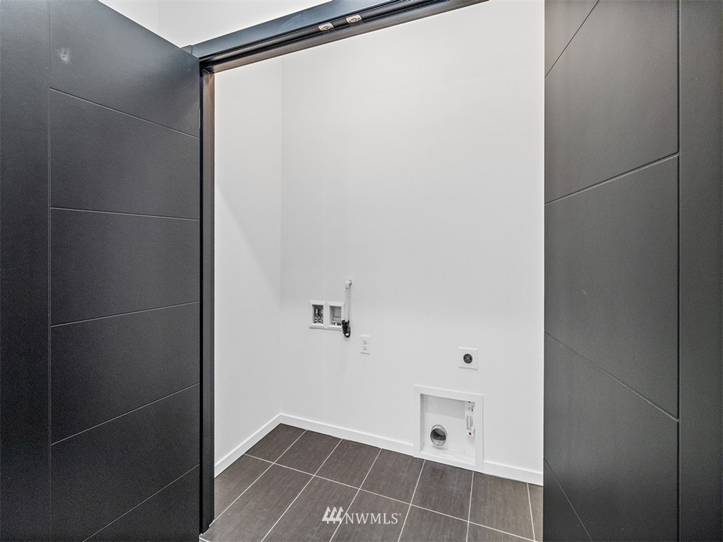 744 North 95th Street Seattle, WA 98103 - Photo 13 of 20