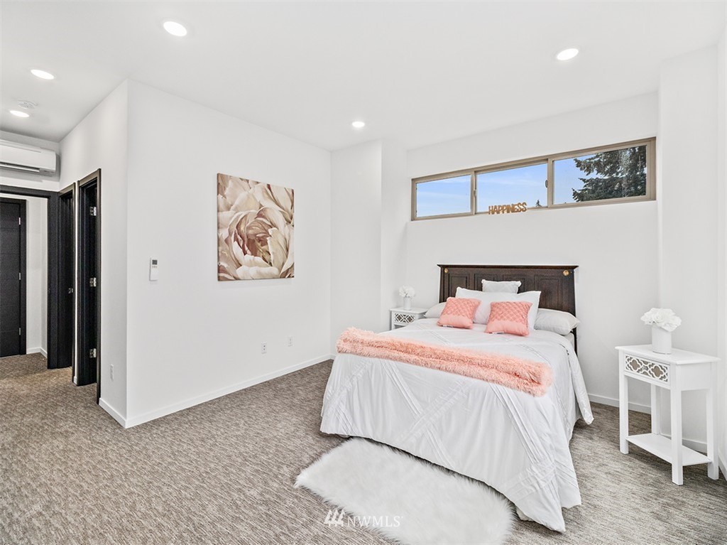 744 North 95th Street Seattle, WA 98103 - Photo 17 of 20